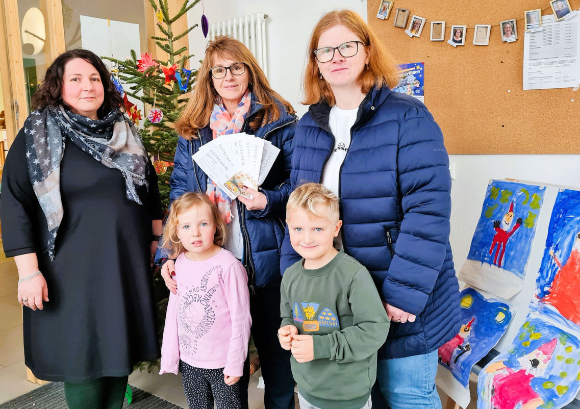 Schreinerei Vogel Spendenübergabe an Kindergarten